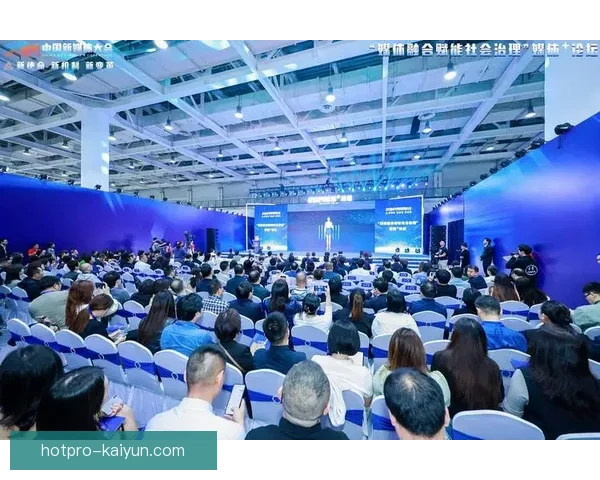 新赛季转会市场迎来变革，《足球合同四大要素解析》揭示行业新趋势