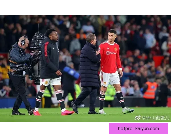 哈里·凯恩在对阵拉脱维亚的比赛中实现双响，状态回暖值得关注